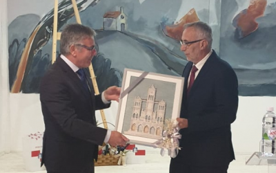 KISELJAK I GRUDE I SLUŽBENO SU GRADOVI – PRIJATELJI