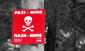 UPOZORENJE NA OPASNOST OD NEEKSPLODIRANIH MINSKO-EKSPLOZIVNIH SREDSTAVA