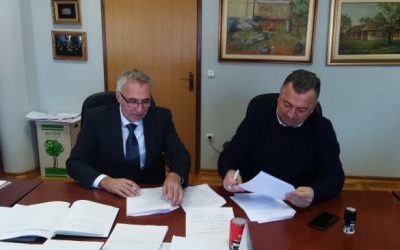 POTPISAN UGOVOR O IZGRADNJI PUTNE INFRASTRUKTURE U PODUZETNIČKOJ ZONI “DUGO POLJE”